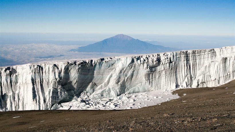 Glacier near Uhuru Peak